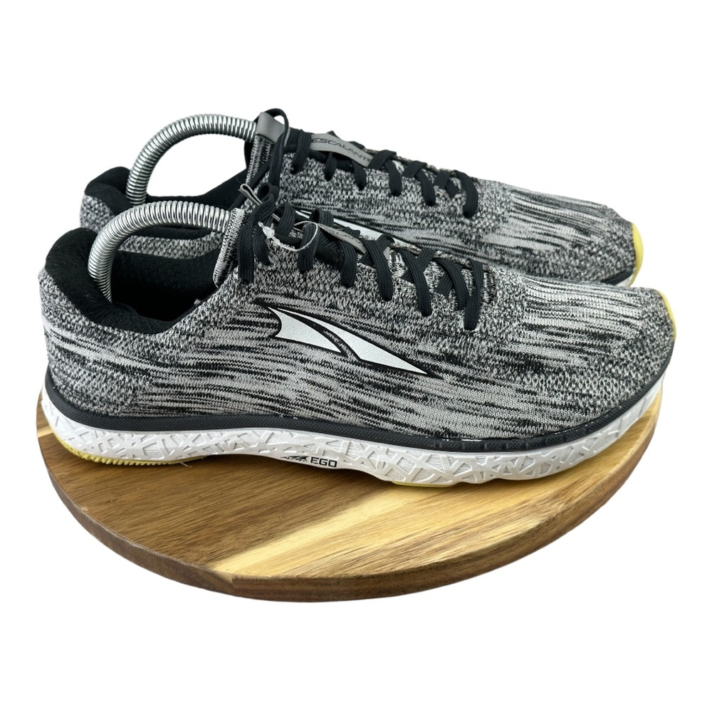 ALTRA ESCALANTE Women’s Athletic Shoes BLACK & GRAY  / AFW1833G-2 Sz 9